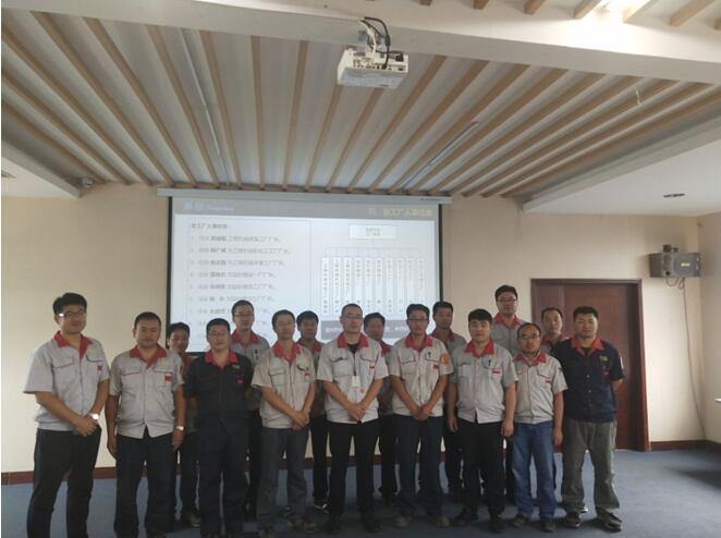 銳意改革 激發(fā)活力 回歸產(chǎn)品 強本固基 為迎接華翔集團新一輪騰飛，打造世界華翔而不懈奮斗！---記華翔集團制造平臺成立大會