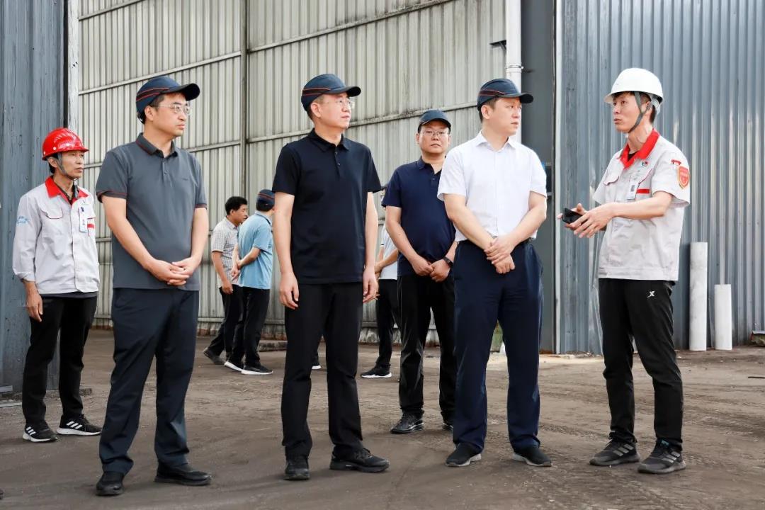 市委常委、副市長、翼城縣委書記王淵到華翔（翼城）新材料科技園現(xiàn)場辦公